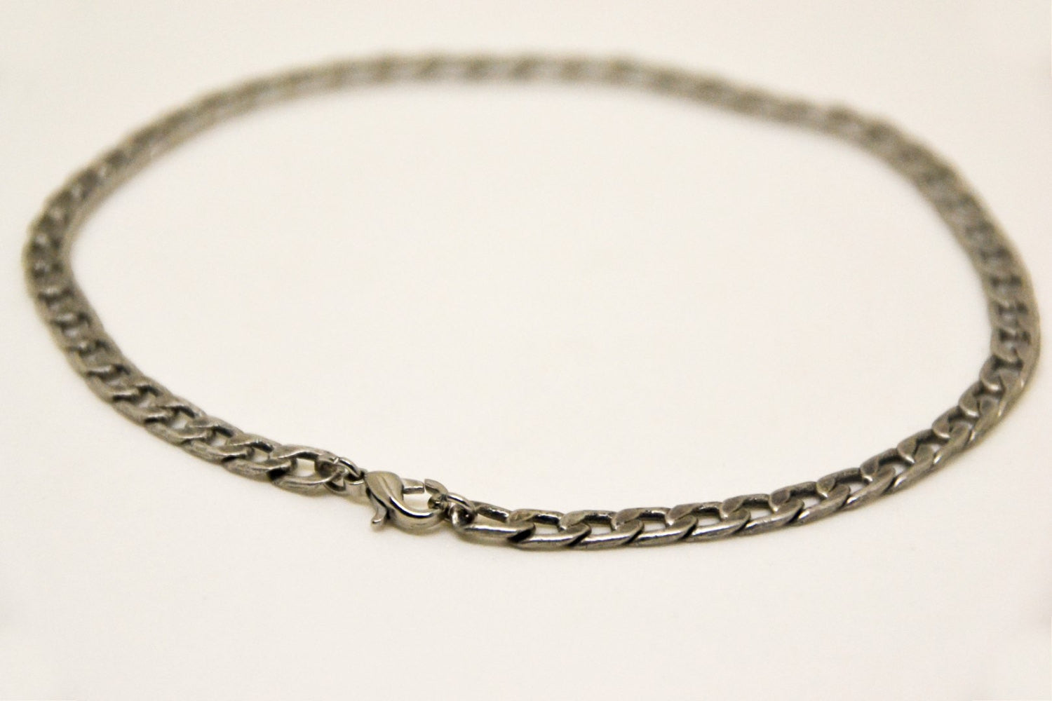 Men's ankle bracelet made of silver tone links chain - shani-adi-jewerly