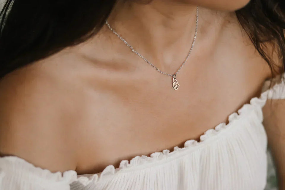 Mother’s Day Gift Guide: 5 Thoughtful Ideas She’ll Love