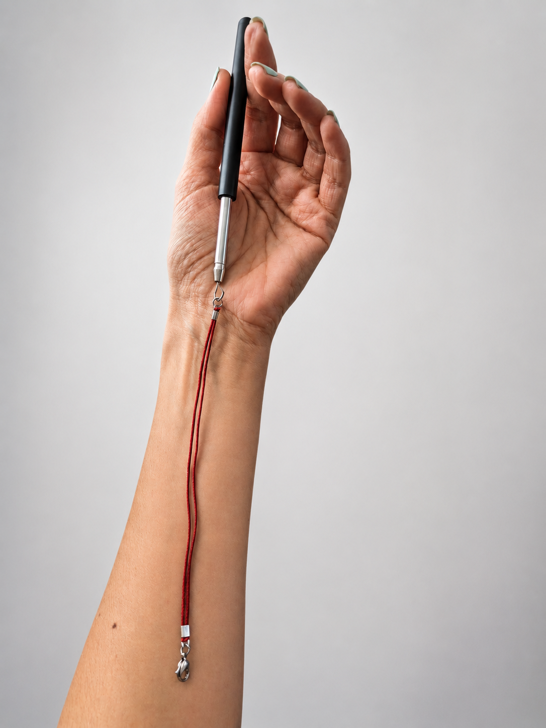 put bracelet by yourself, One-Handed Bracelet Clasp Helper Tool for Putting on Bracelets hook