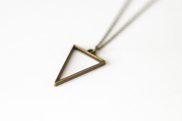 Triangle necklace for men, groomsmen gift, men's necklace with a bronze triangle pendant, bronze chain, gift for him, geometric necklace