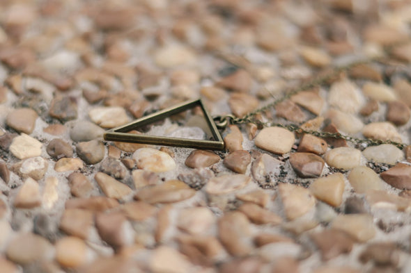 Triangle necklace for men, groomsmen gift, men's necklace with a bronze triangle pendant, bronze chain, gift for him, geometric necklace
