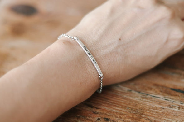 Forever Young bracelet, silver tone chain bracelet, inspiration quote charm bracelet, personalised bracelet, silver bracelet, gift for her