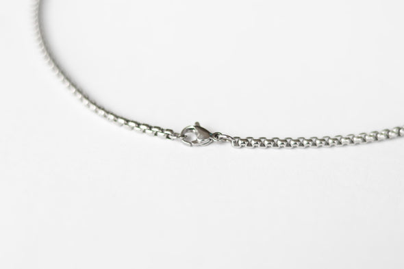 Hamsa-Halskette für Männer, Herrenkette mit einer Silberperle mit Hamsa und Fisch
