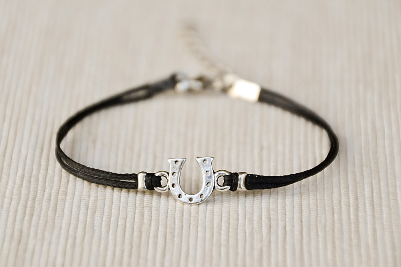 Women bracelet with silver tone Horseshoe charm - shani-adi-jewerly