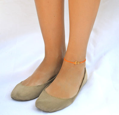 Gold anchor anklet, orange cord - shani-adi-jewerly