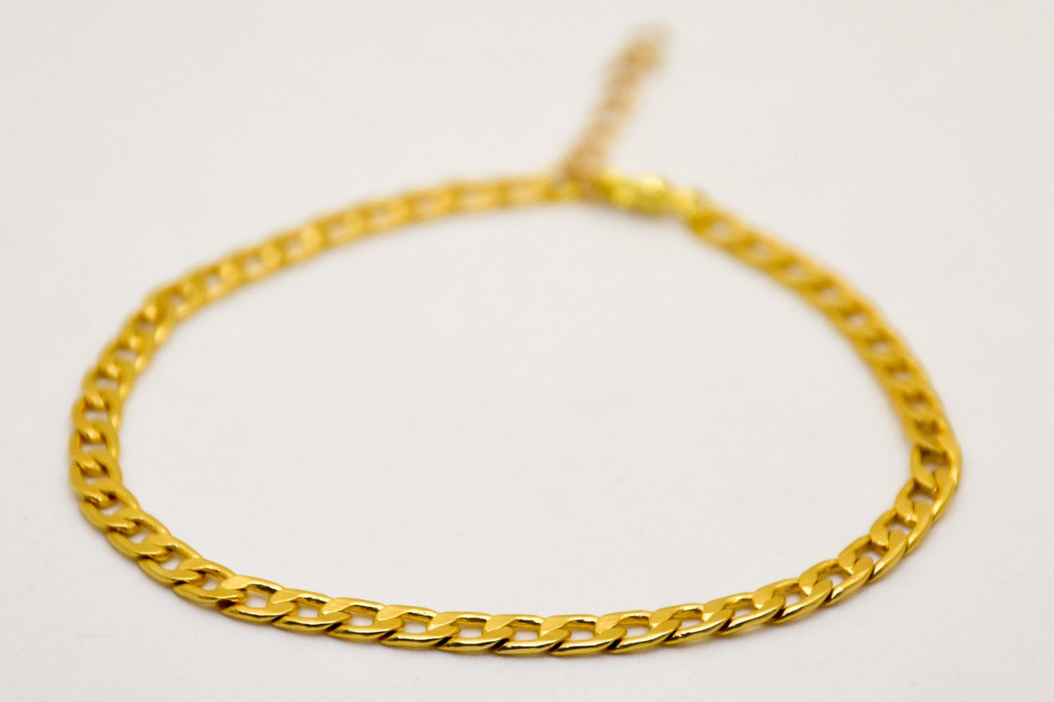 Elegant 14k gold plated flat chain bracelet - shani-adi-jewerly