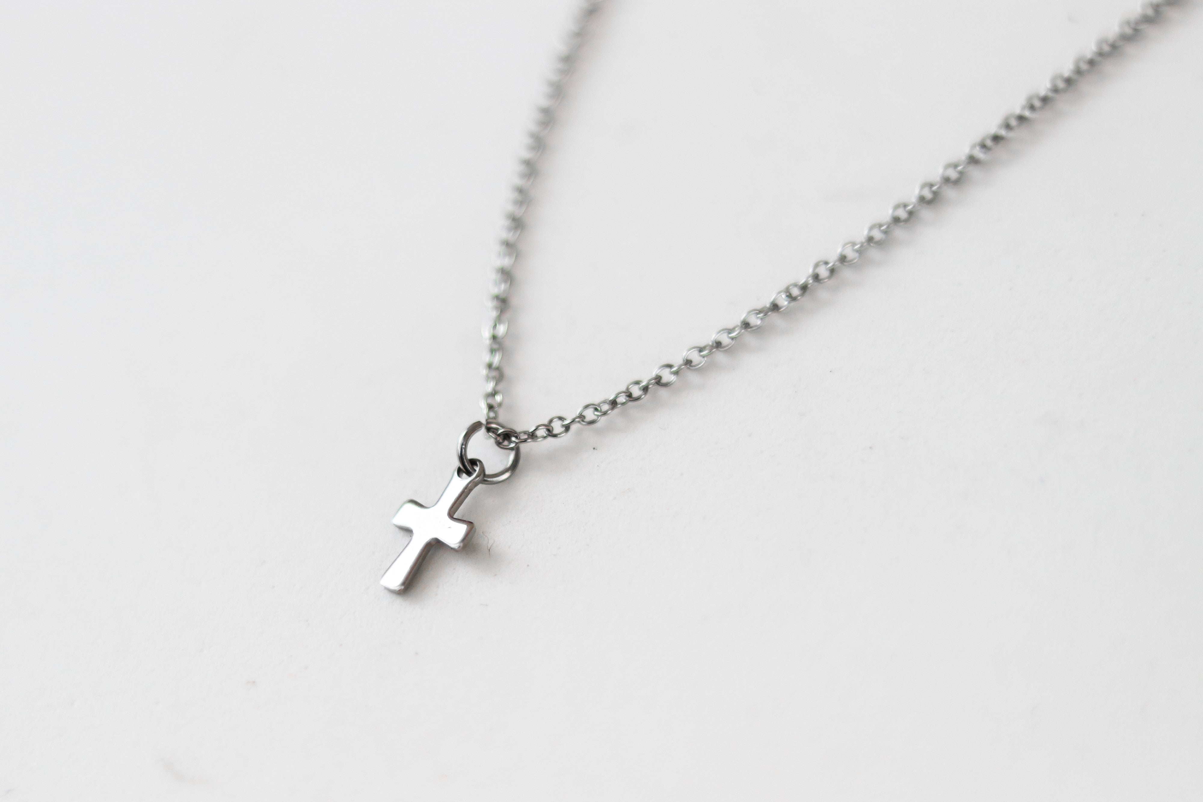 Small silver cross necklace for men, stainless steel chain necklace, w
