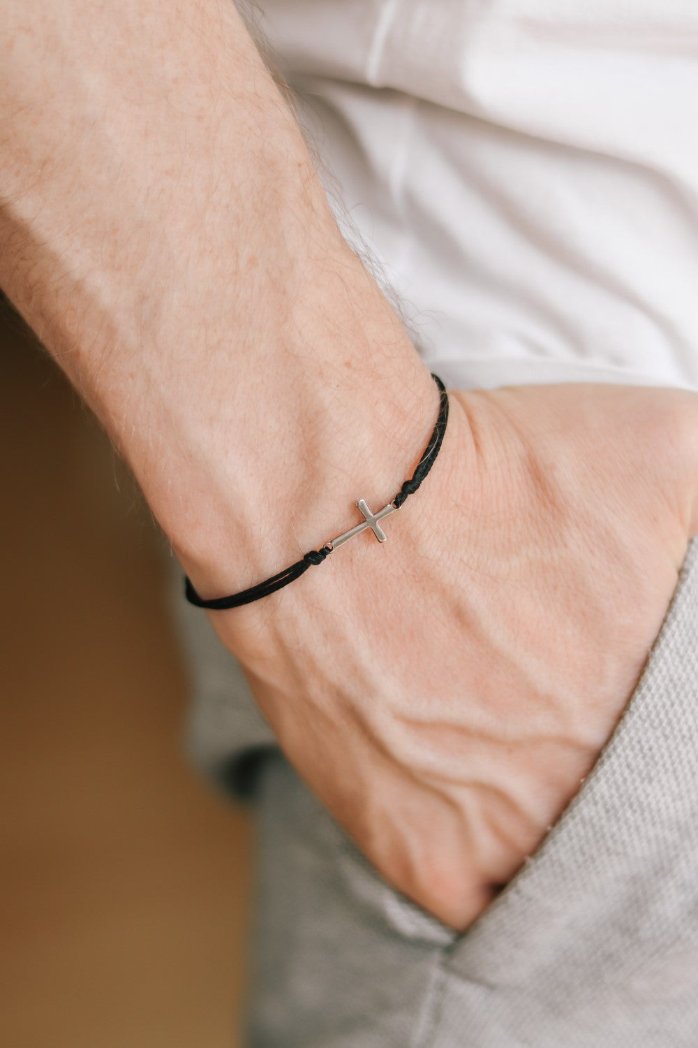 Pavé Cross Bracelet in Sterling Silver, 5mm | David Yurman