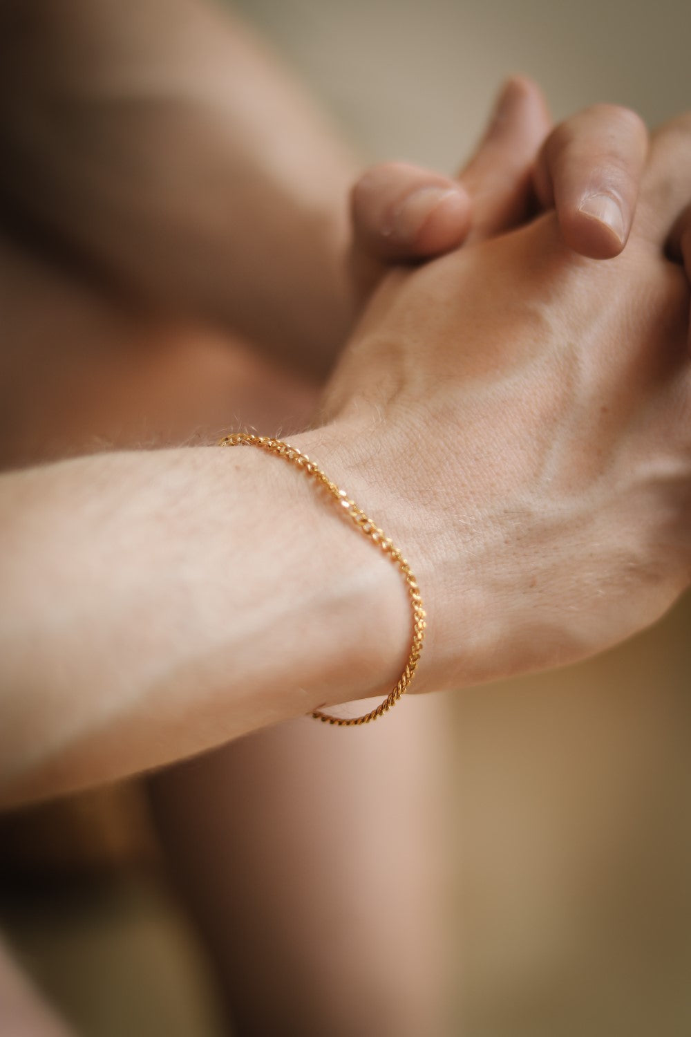 Goldfarbenes Gliederkettenarmband für Männer, minimalistischer Schmuck für Ihn, Edelstahl